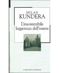 LA BIBLIOTECA DI REPUBBLICA  21 Milan Kundera: l'insostenibile leggerezza A91