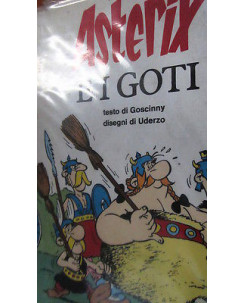 Oscar Mondadori n. 852 :Asterix e i Goti di Goscinny e Uderzo